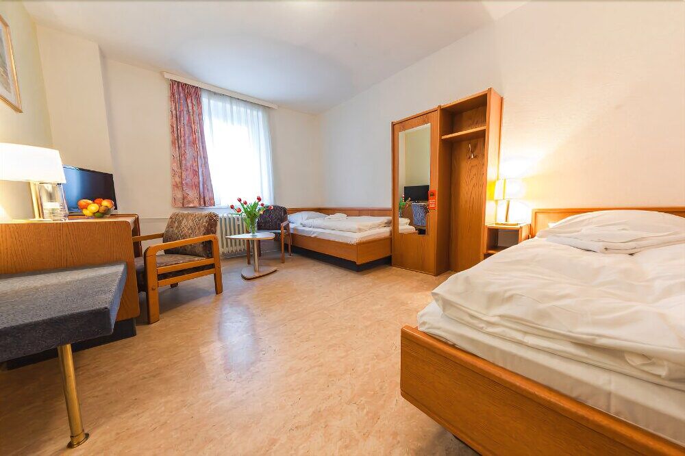 Skyhotel Мерзебурґ Екстер'єр фото